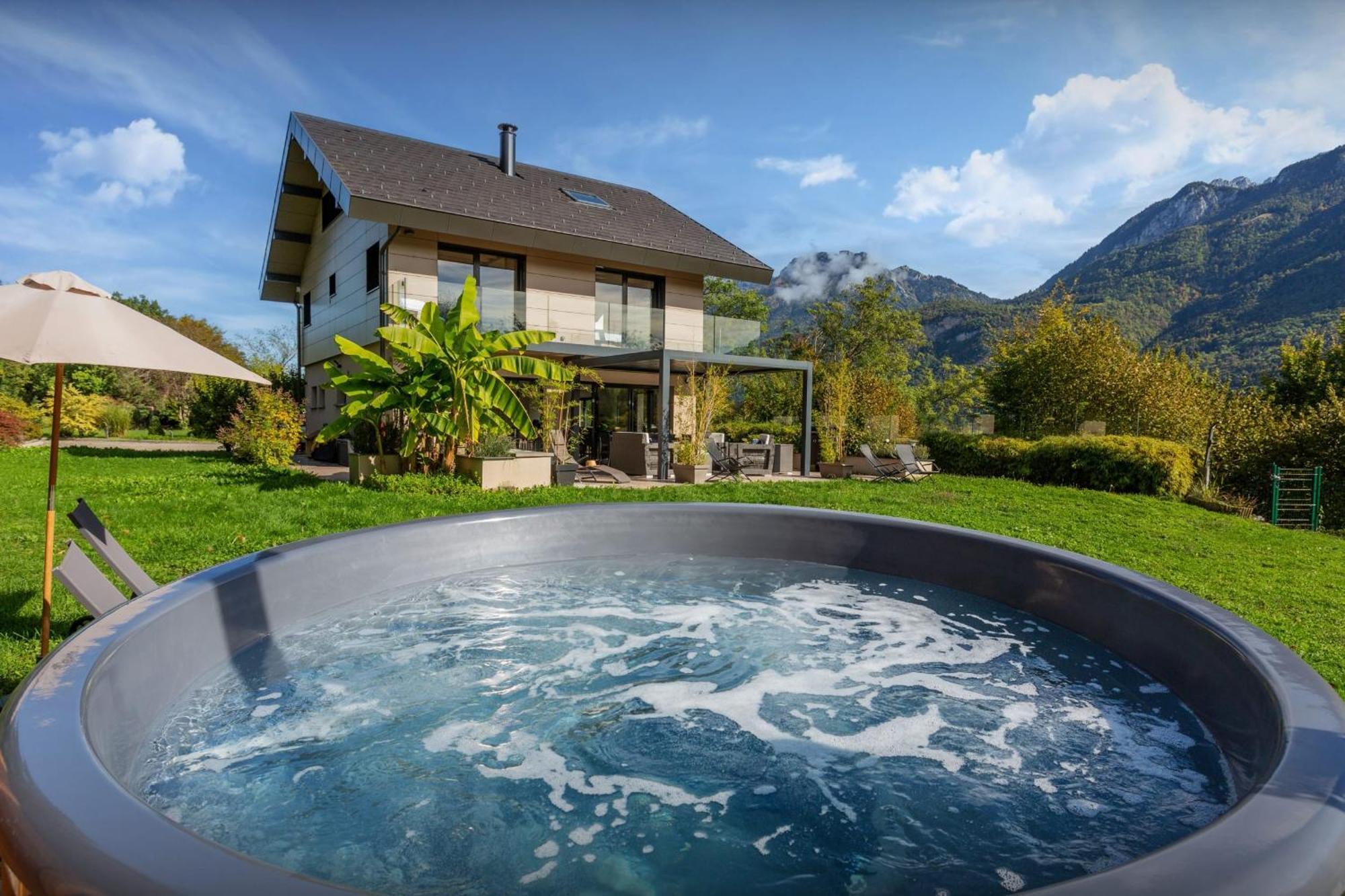 Chalet Lomatika - Ovo Network Doussard Esterno foto